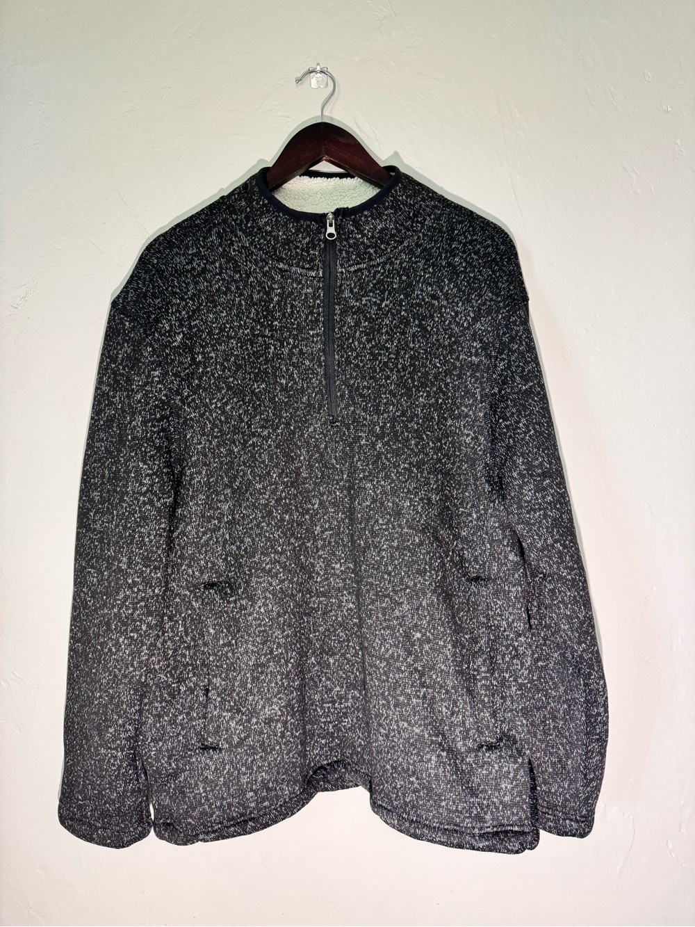 Sherpa Pullover Quarter Zip Fleece Large Gray Black Mountain and Isles